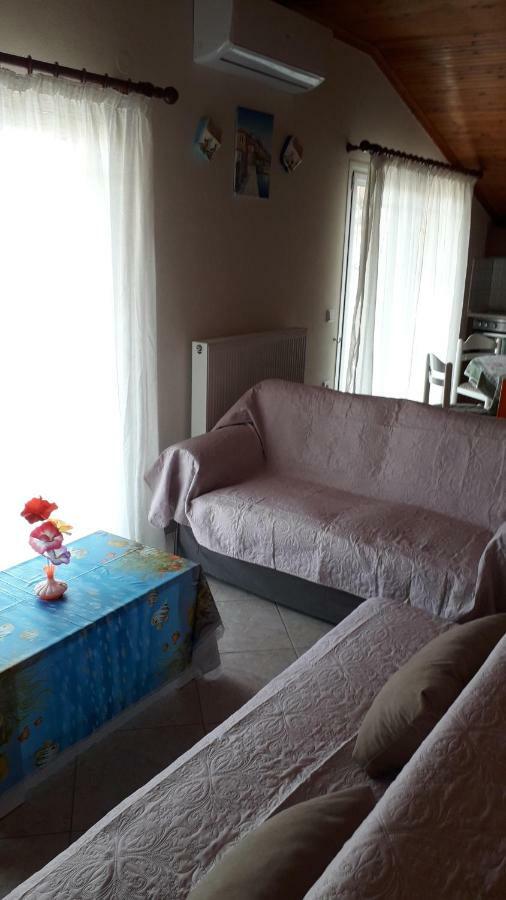 House Dilena Tsimtsiri Villa ลิเมนาเรีย ภายนอก รูปภาพ