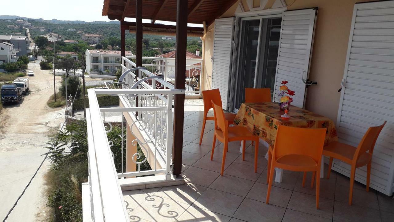 House Dilena Tsimtsiri Villa ลิเมนาเรีย ภายนอก รูปภาพ