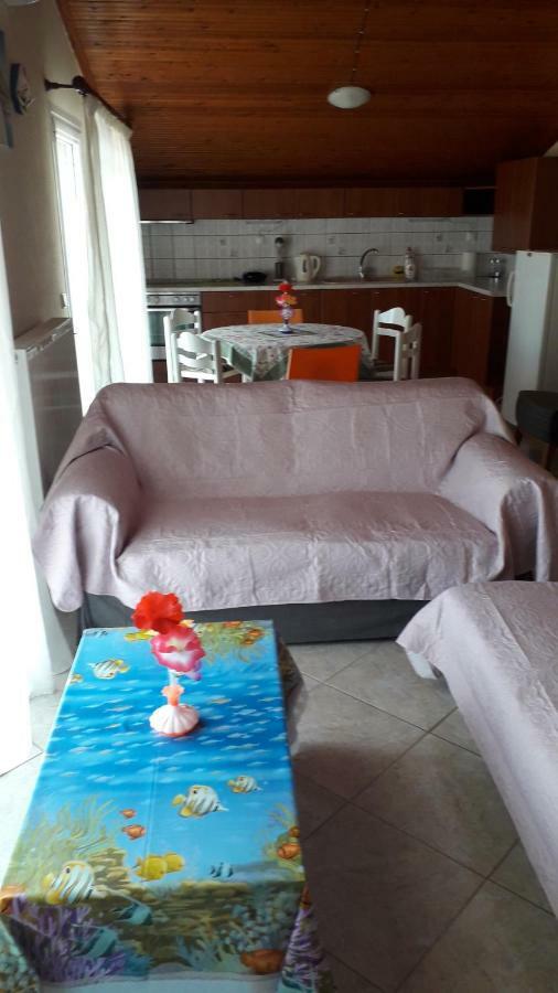 House Dilena Tsimtsiri Villa ลิเมนาเรีย ภายนอก รูปภาพ